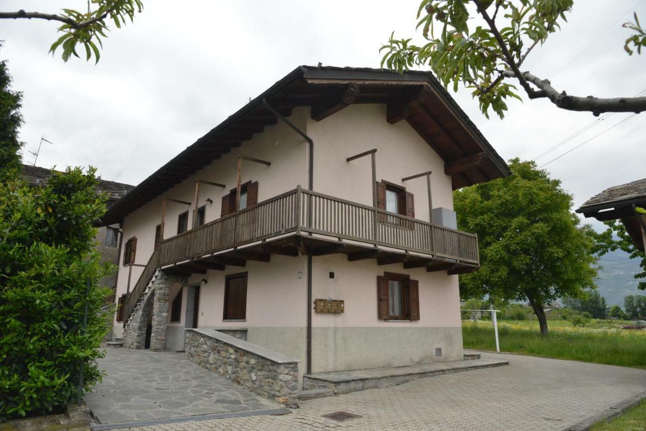 Appartamento Nonna Giulia Aosta Exteriör bild